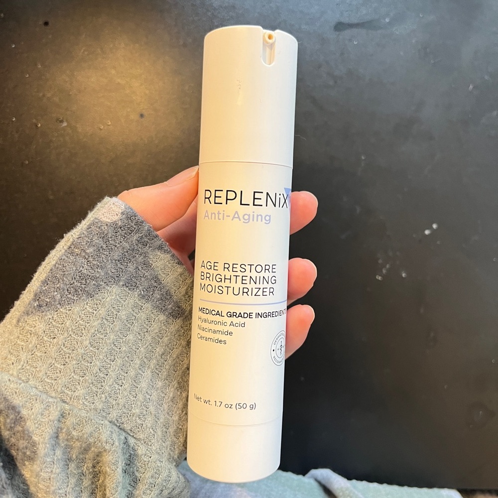 Replenix Age Restore Brightening Moisturizer